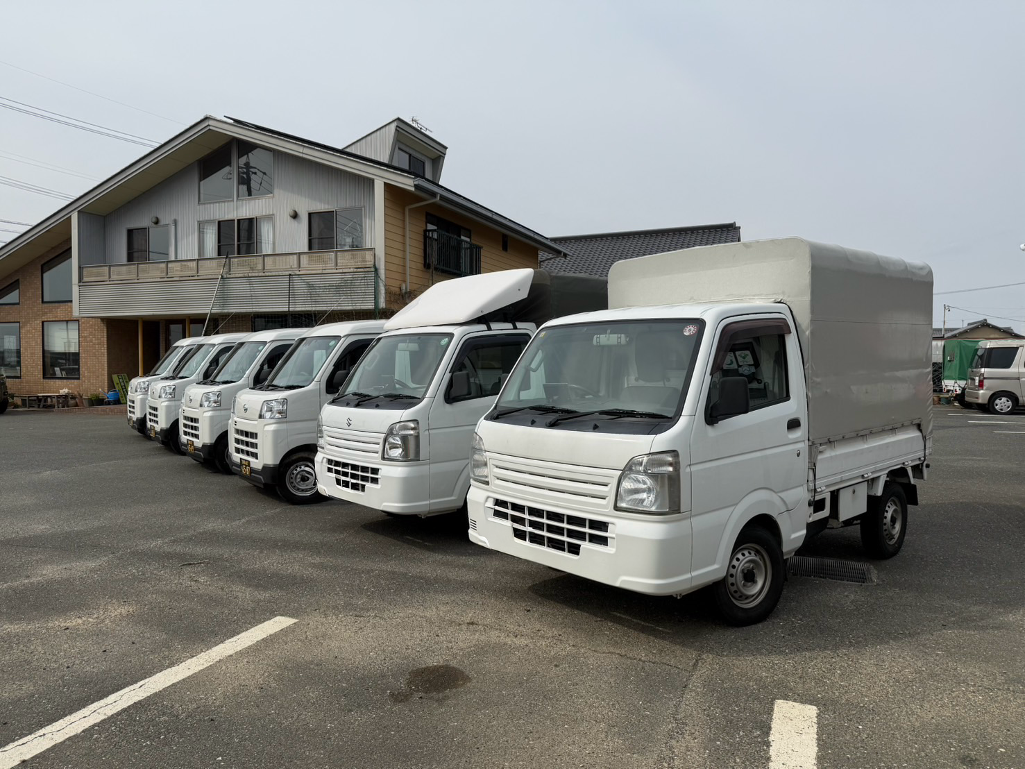 軽貨物配送車両 - 様々なサイズに対応